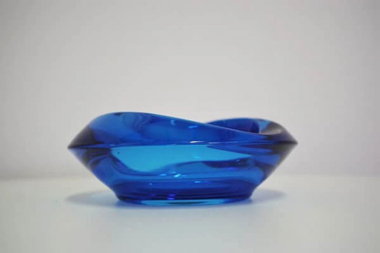 Posacenere in vetro colorato blu, anni '70 1407105