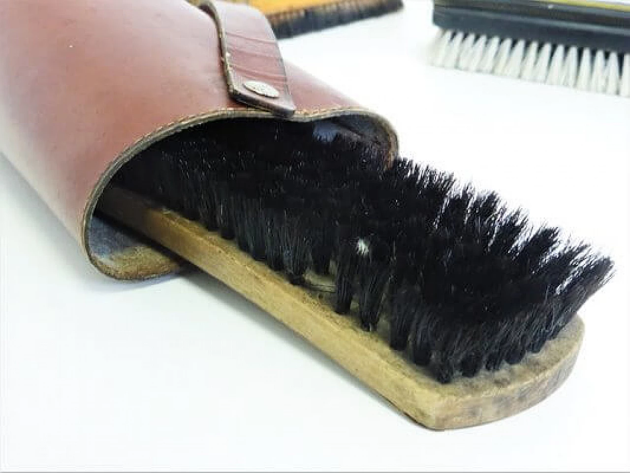 9 Verbania shoe brushes, 1960s 1407194