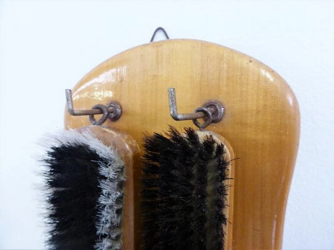 9 Verbania shoe brushes, 1960s 1407209