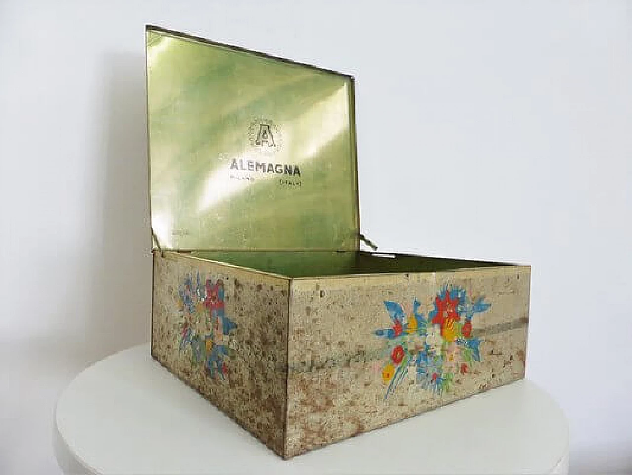 Alemagna Milano tin trunk, 1950s 1407227