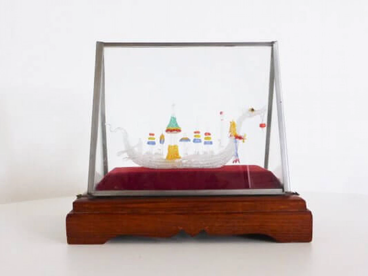 Glass case with handmade Chinese Viking ship, 1960s 1407271