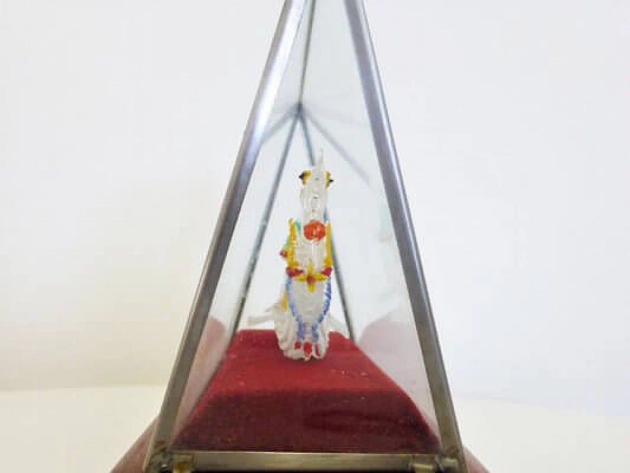 Glass case with handmade Chinese Viking ship, 1960s 1407287