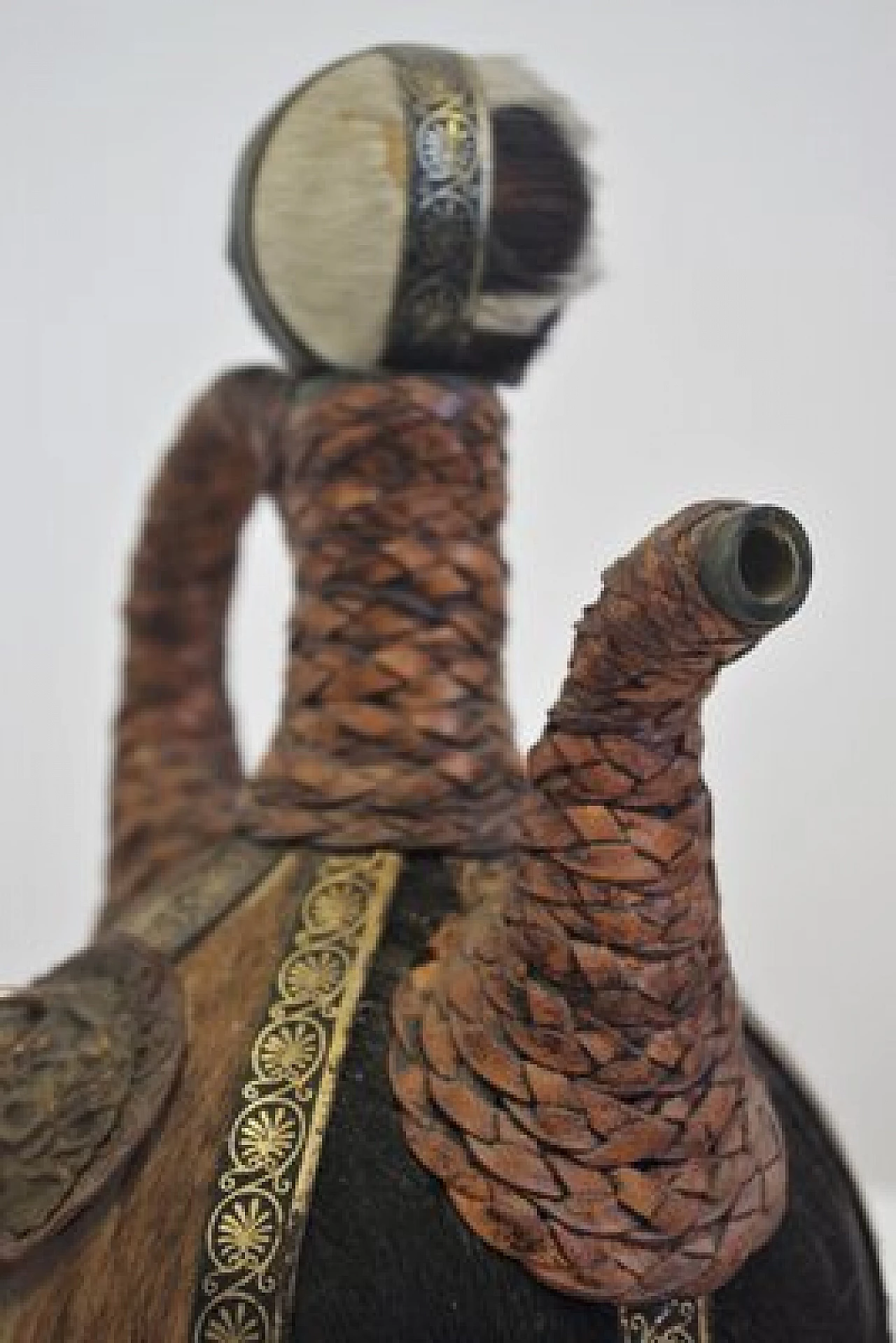 Brocca di vetro ricoperta di corda, cuoio e pelo di mucca, anni '50 1407482