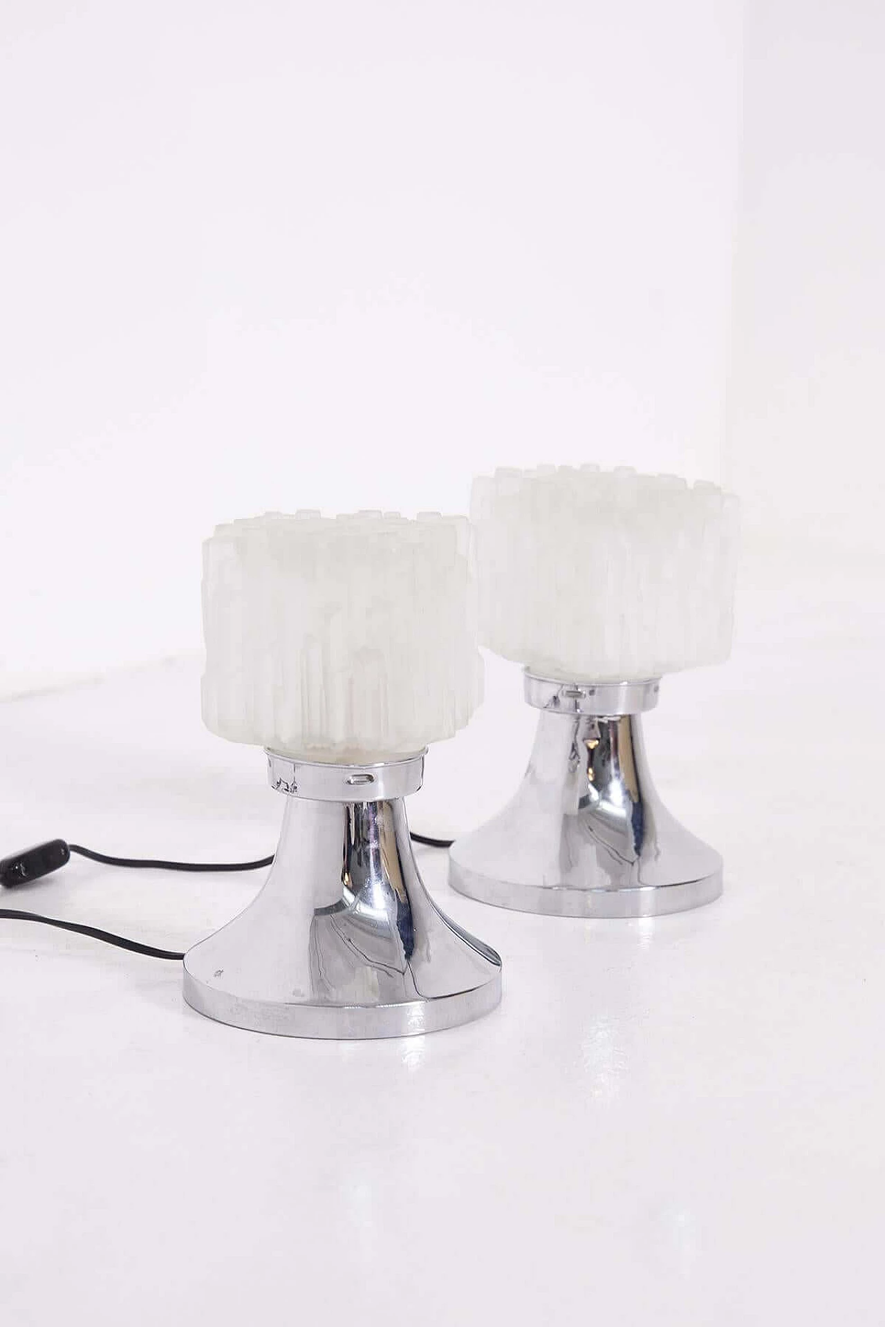 Pair of table lamps by Sciolari in frosted glass and chrome-plated metal, 1970s 1408609