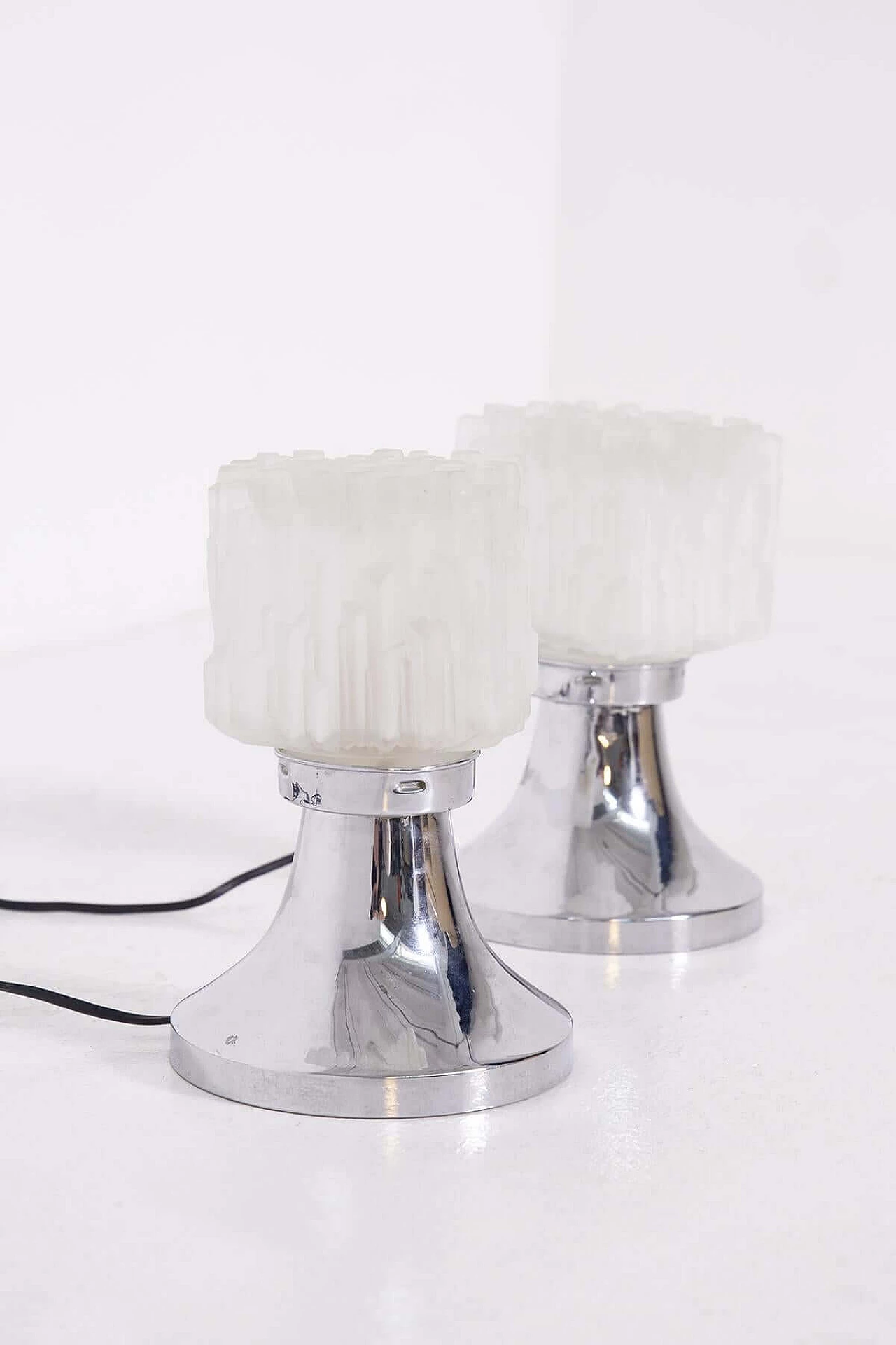 Pair of table lamps by Sciolari in frosted glass and chrome-plated metal, 1970s 1408615