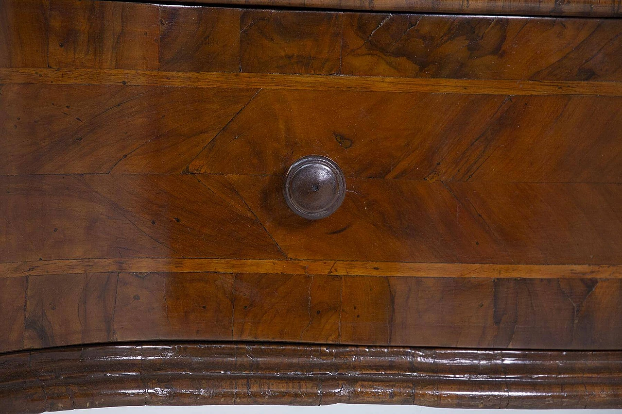 Walnut-root chest of drawers with inlaid decoration, 18th century 1408638