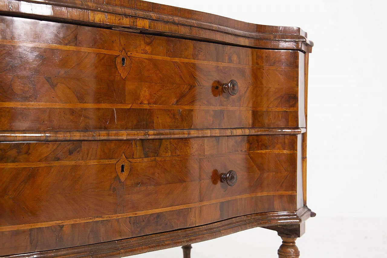 Walnut-root chest of drawers with inlaid decoration, 18th century 1408640