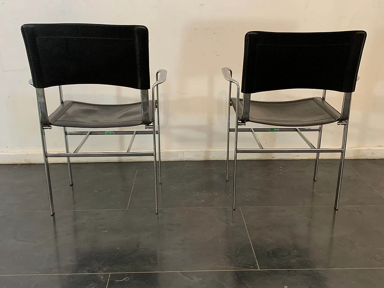 Coppia di poltroncine di Cidue in acciaio e cuoio, anni '70 1408663