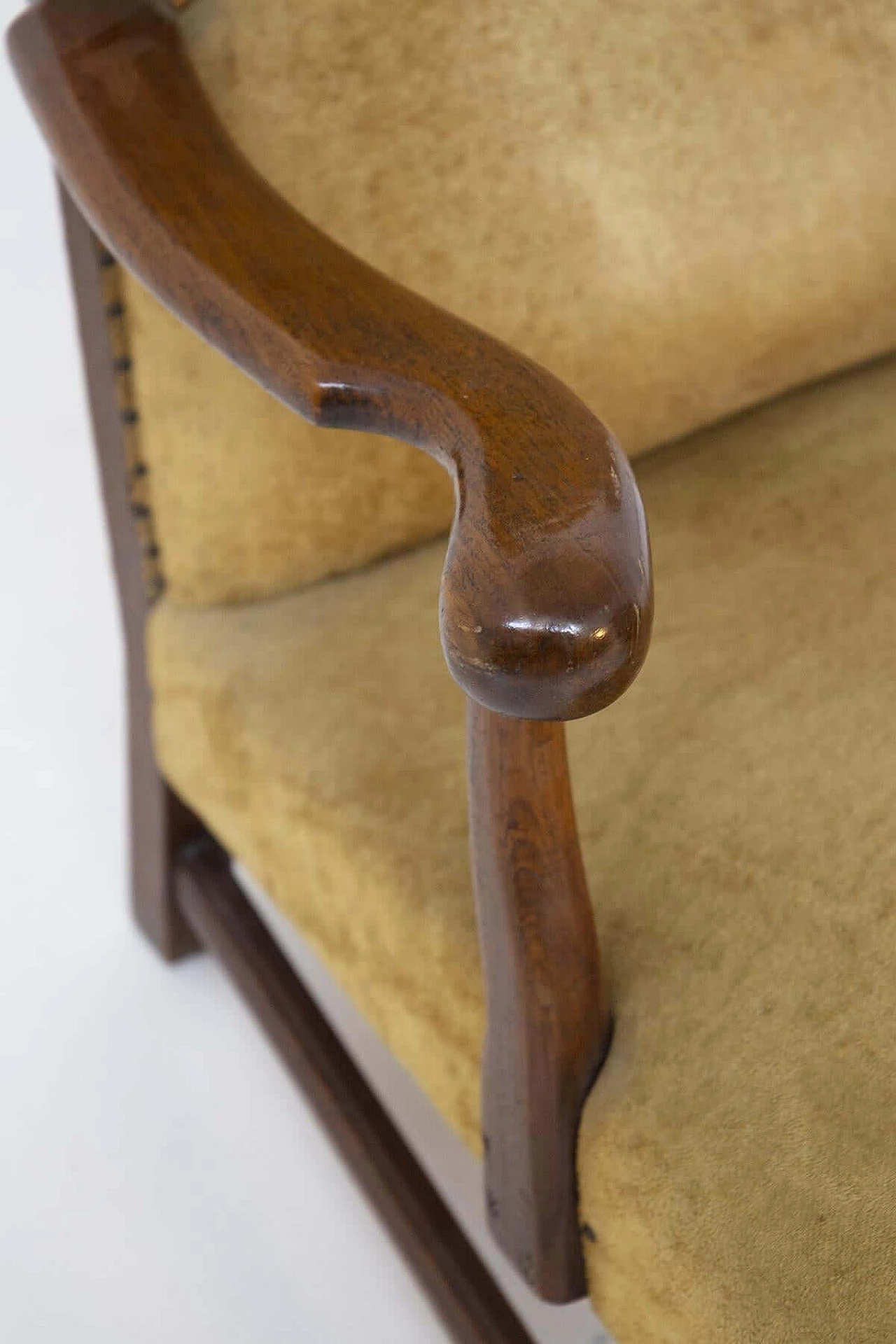 Coppia di poltrone in velluto e legno di noce, '800 1408715