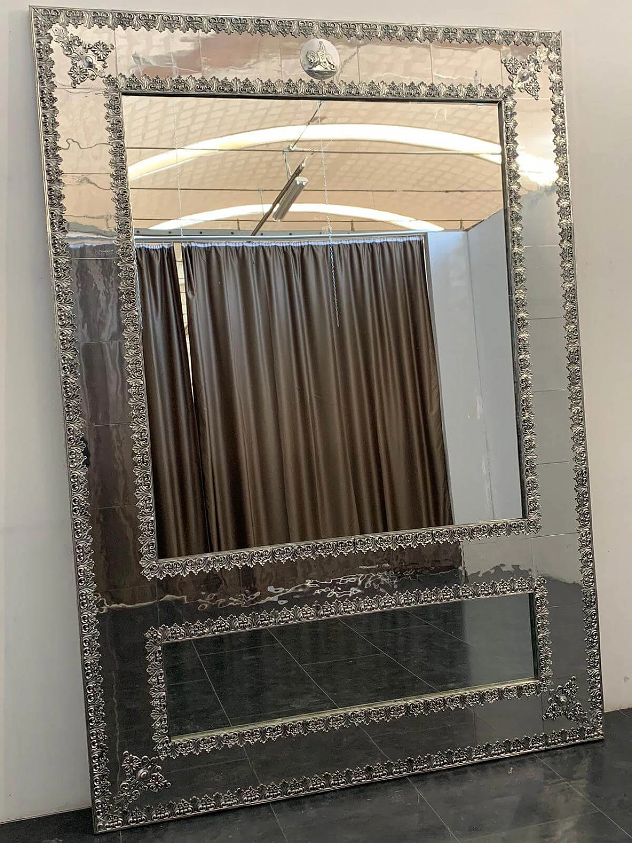 Grande specchio in metallo di Piero Figure per Athena, anni '80 1409803