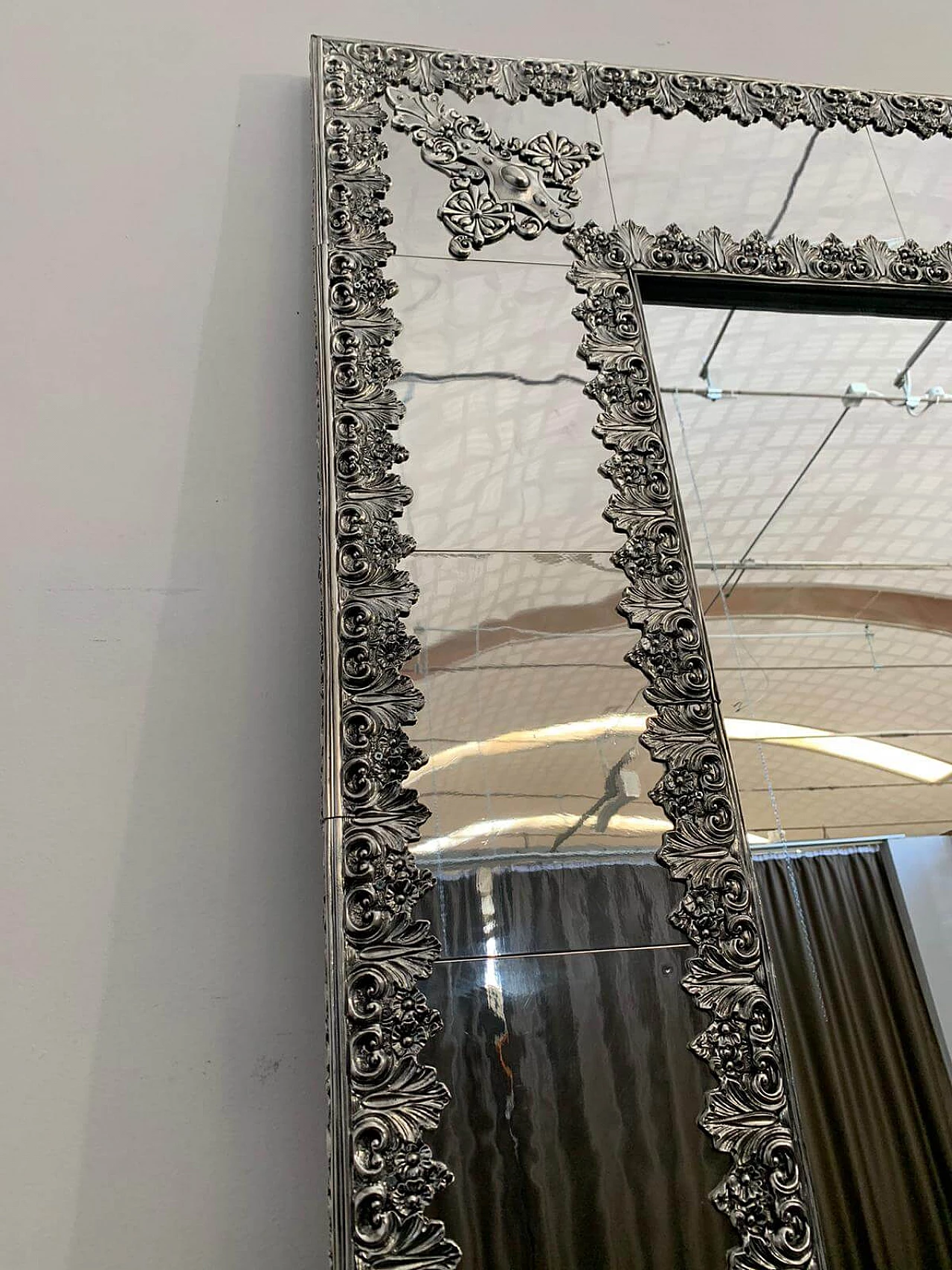 Grande specchio in metallo di Piero Figure per Athena, anni '80 1409805