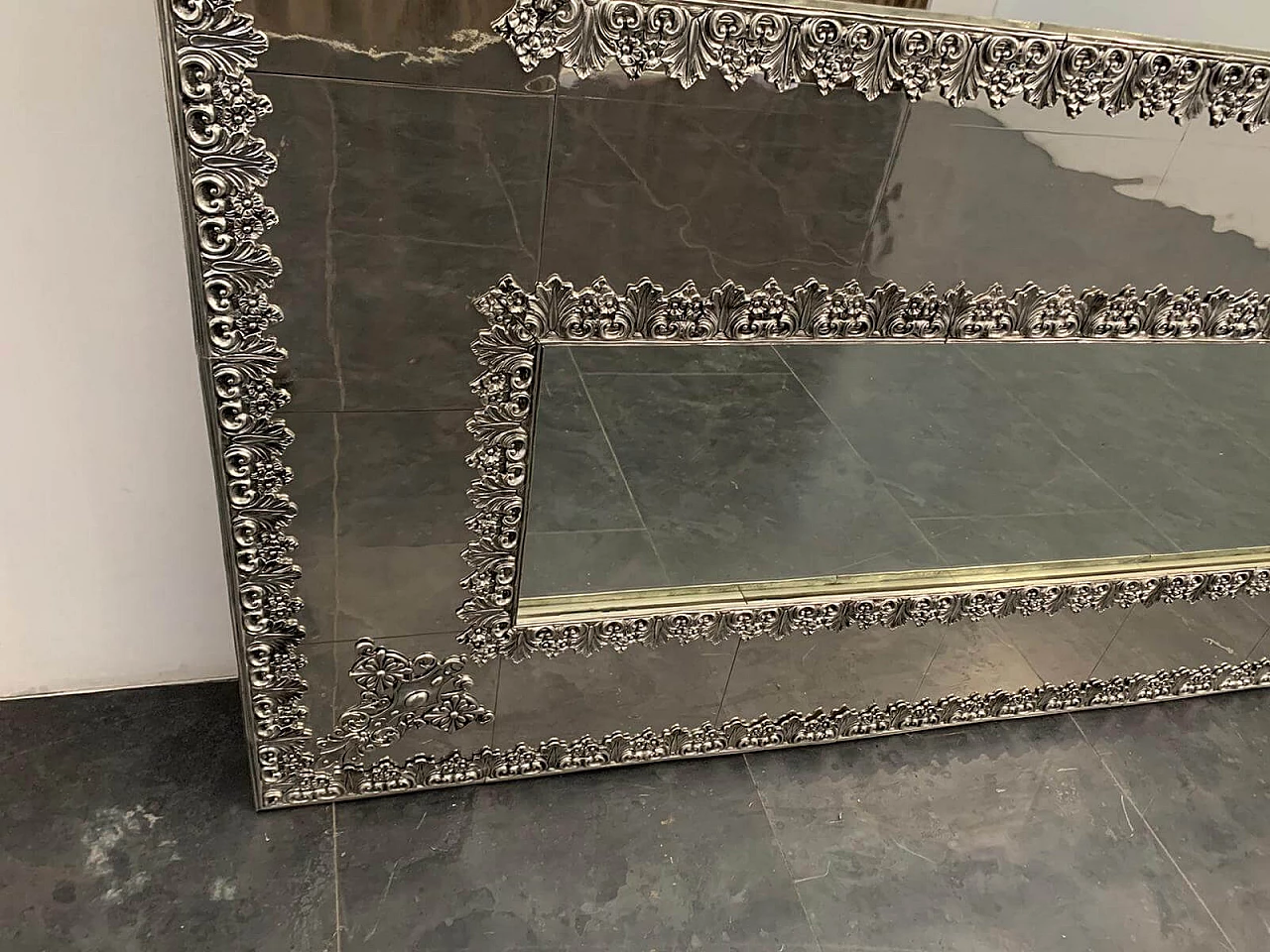 Grande specchio in metallo di Piero Figure per Athena, anni '80 1409810