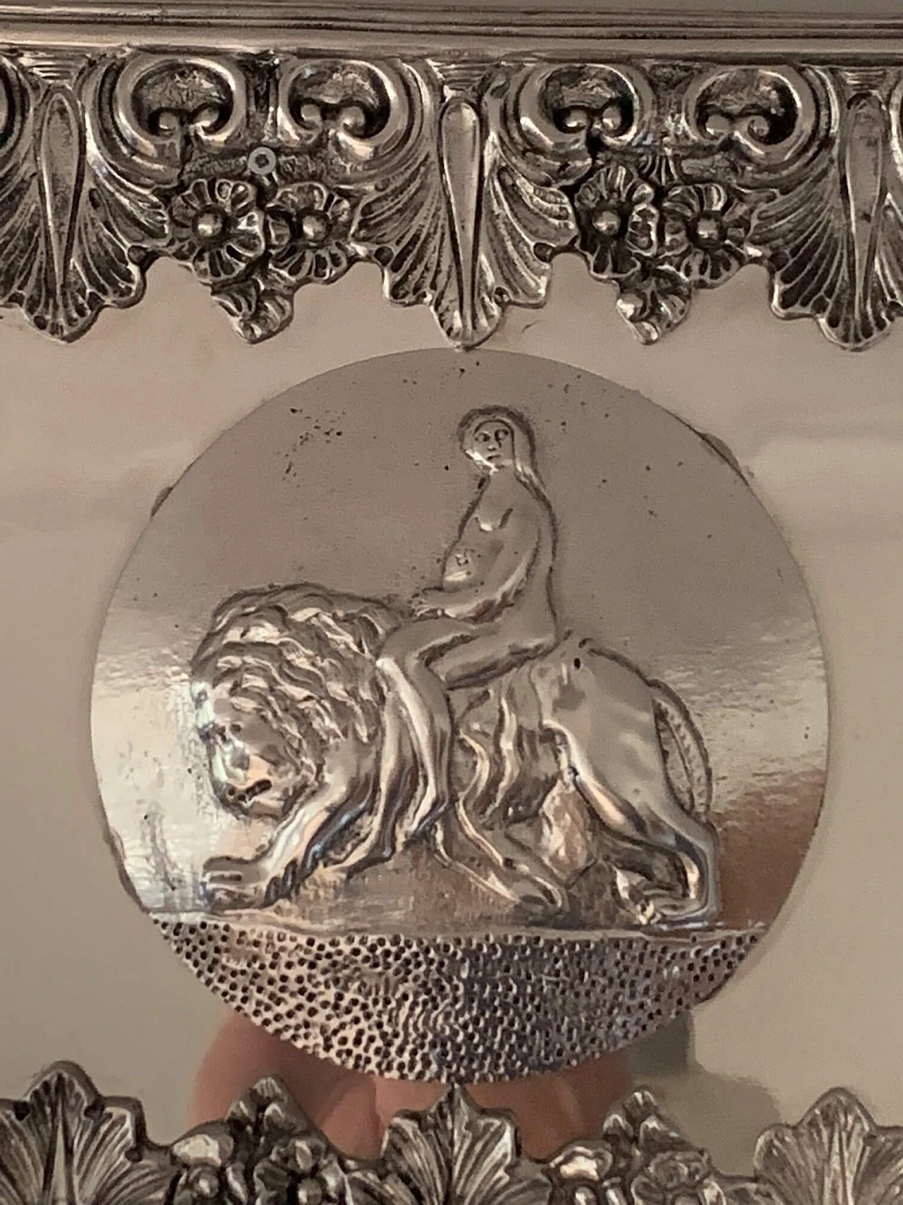 Grande specchio in metallo di Piero Figure per Athena, anni '80 1409811