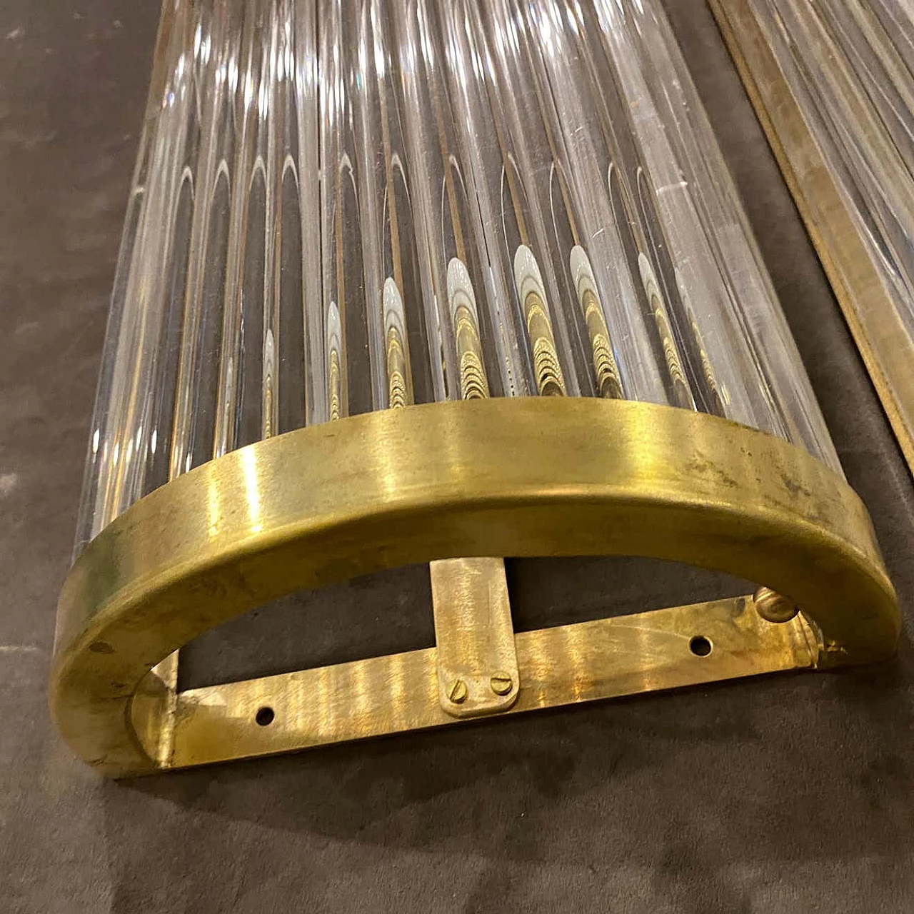 Pair of wall sconces in glass and brass, 70s 1409919