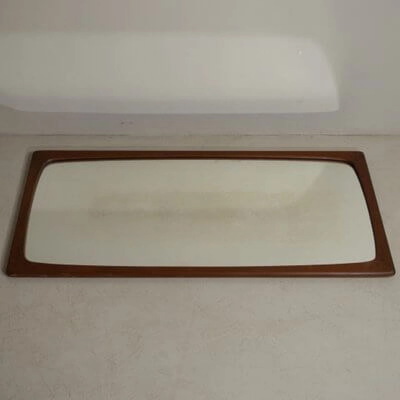 Specchio rettangolare con cornice in legno di Isa Bergamo, anni '60 1412259