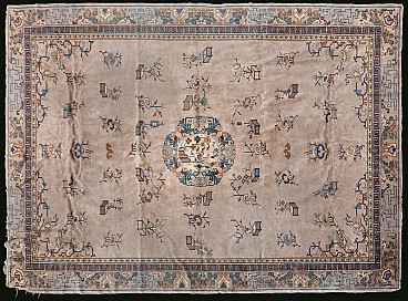 Carpet with floral pattern, China, 20th century