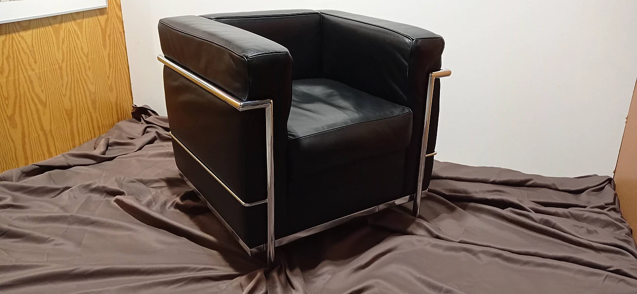 LC2 armchair by Le Corbusier, Jeanneret and Perriand, 1920s 1412699