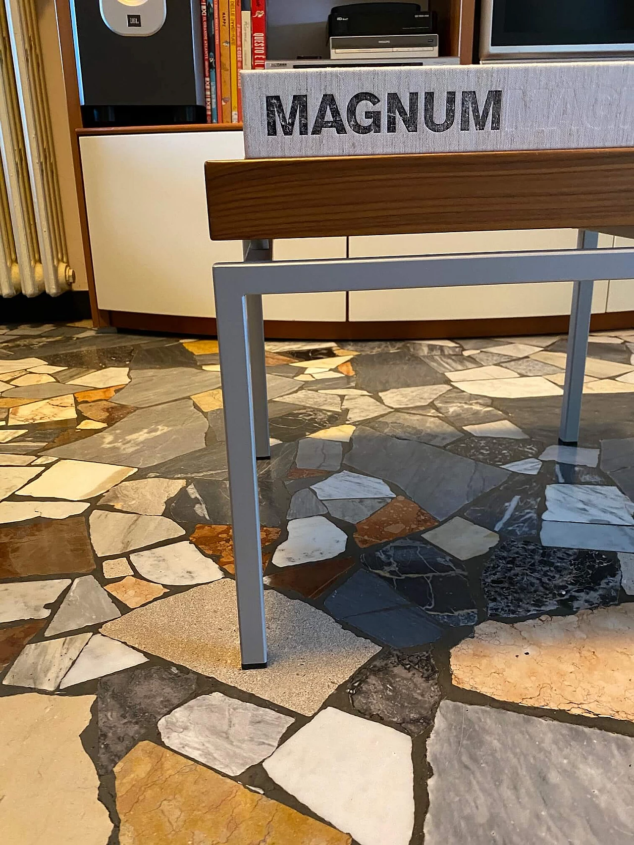 Tavolino Bauhaus in teak e alluminio satinato, anni '50 1426509