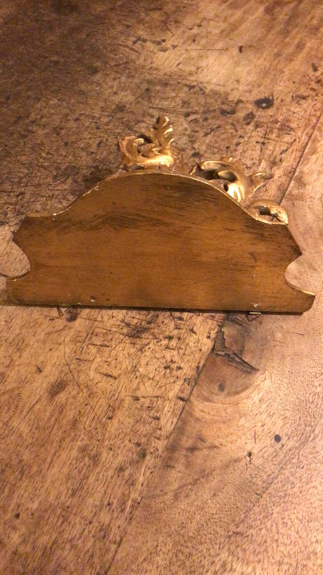 Wooden stand covered in gold leaf, 19th century 1442844