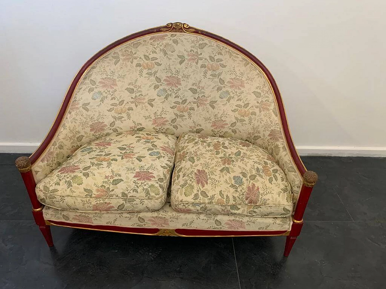 Divano e coppia di poltrone laccate rosse Art Déco, anni '30 1444073