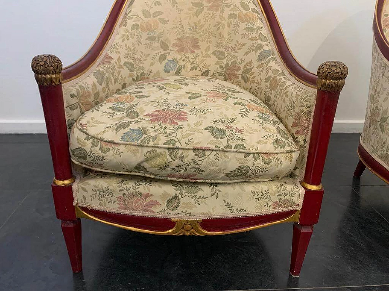 Pair of Art Deco red lacquered armchairs with carved details, 1930s 1444167