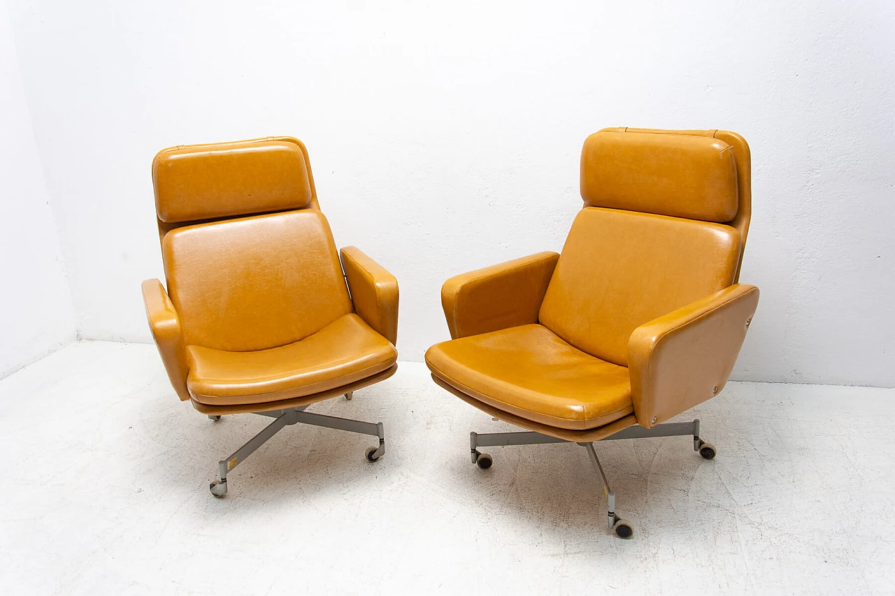 Pair of leatherette swivel armchairs, 1970s 1444605