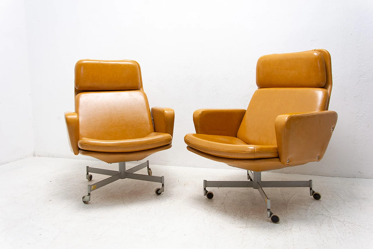 Pair of leatherette swivel armchairs, 1970s 1444606