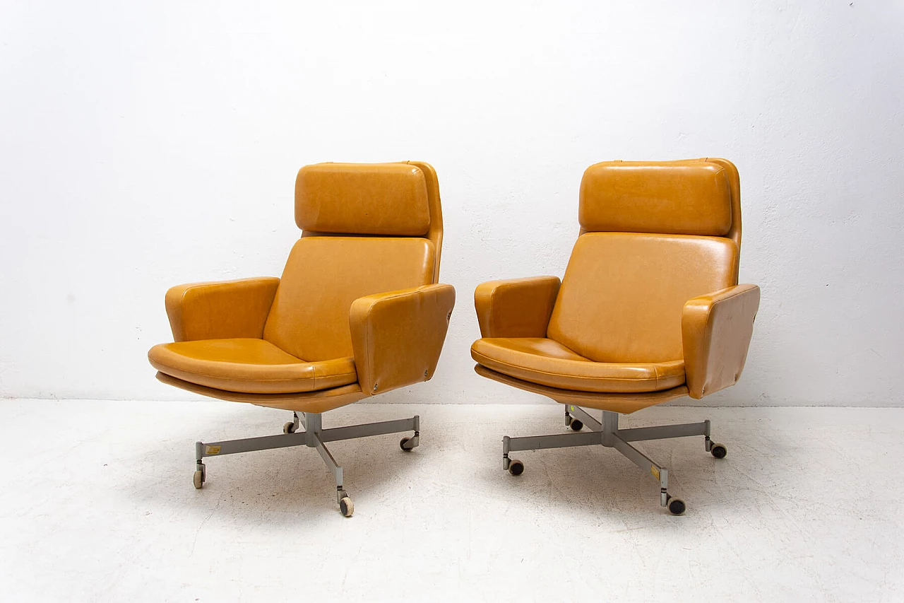 Pair of leatherette swivel armchairs, 1970s 1444607