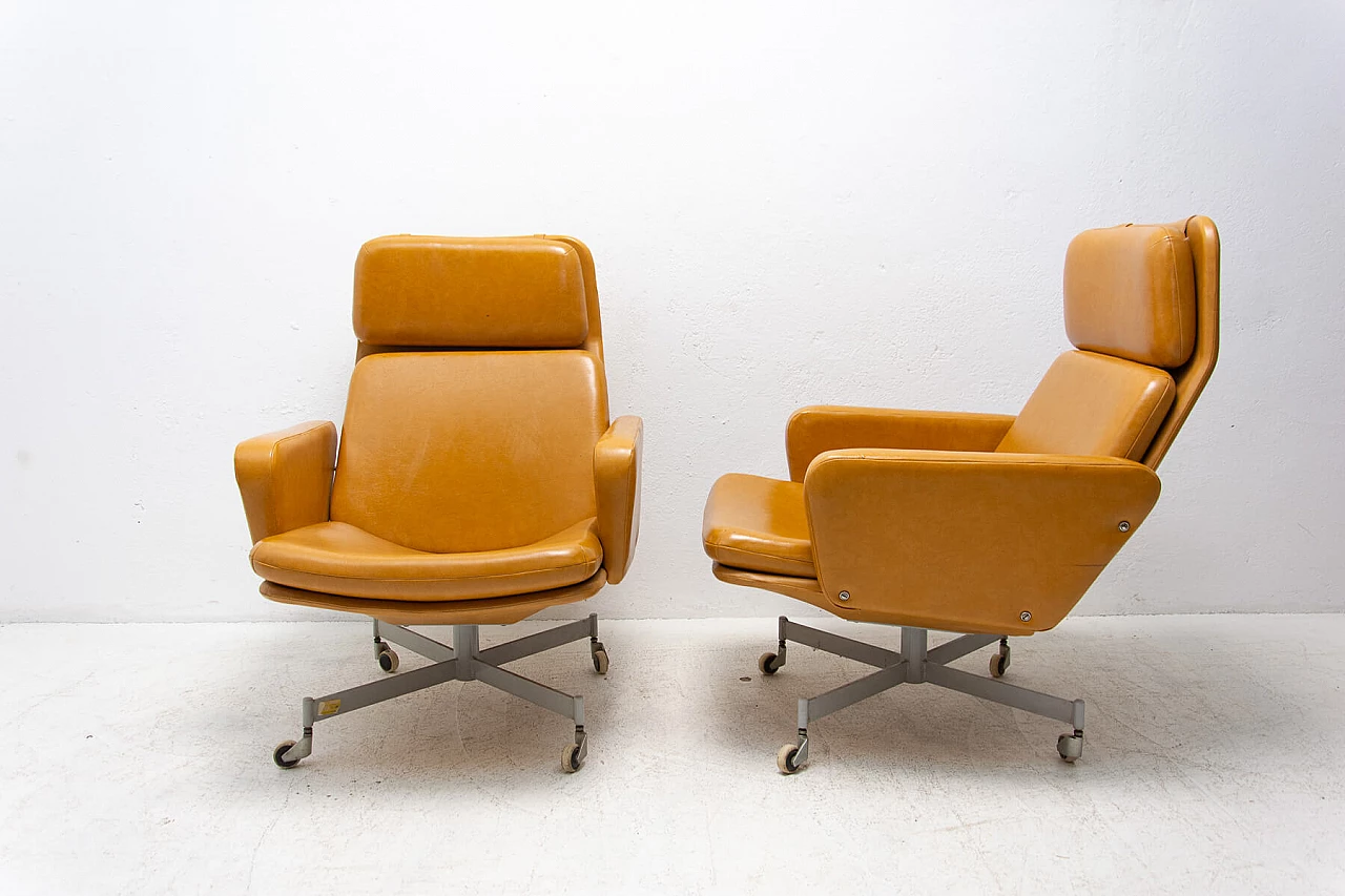 Pair of leatherette swivel armchairs, 1970s 1444609
