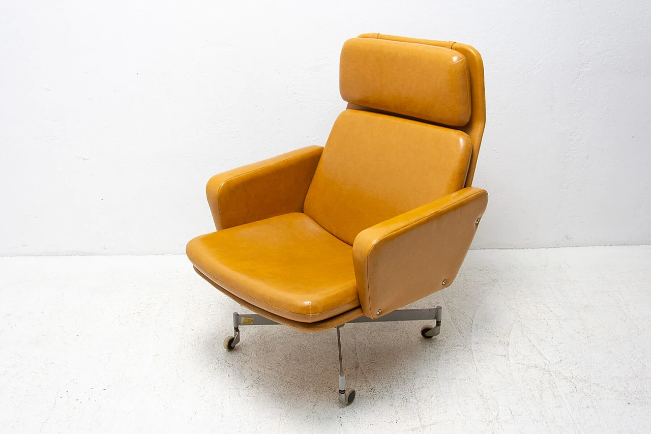 Pair of leatherette swivel armchairs, 1970s 1444615