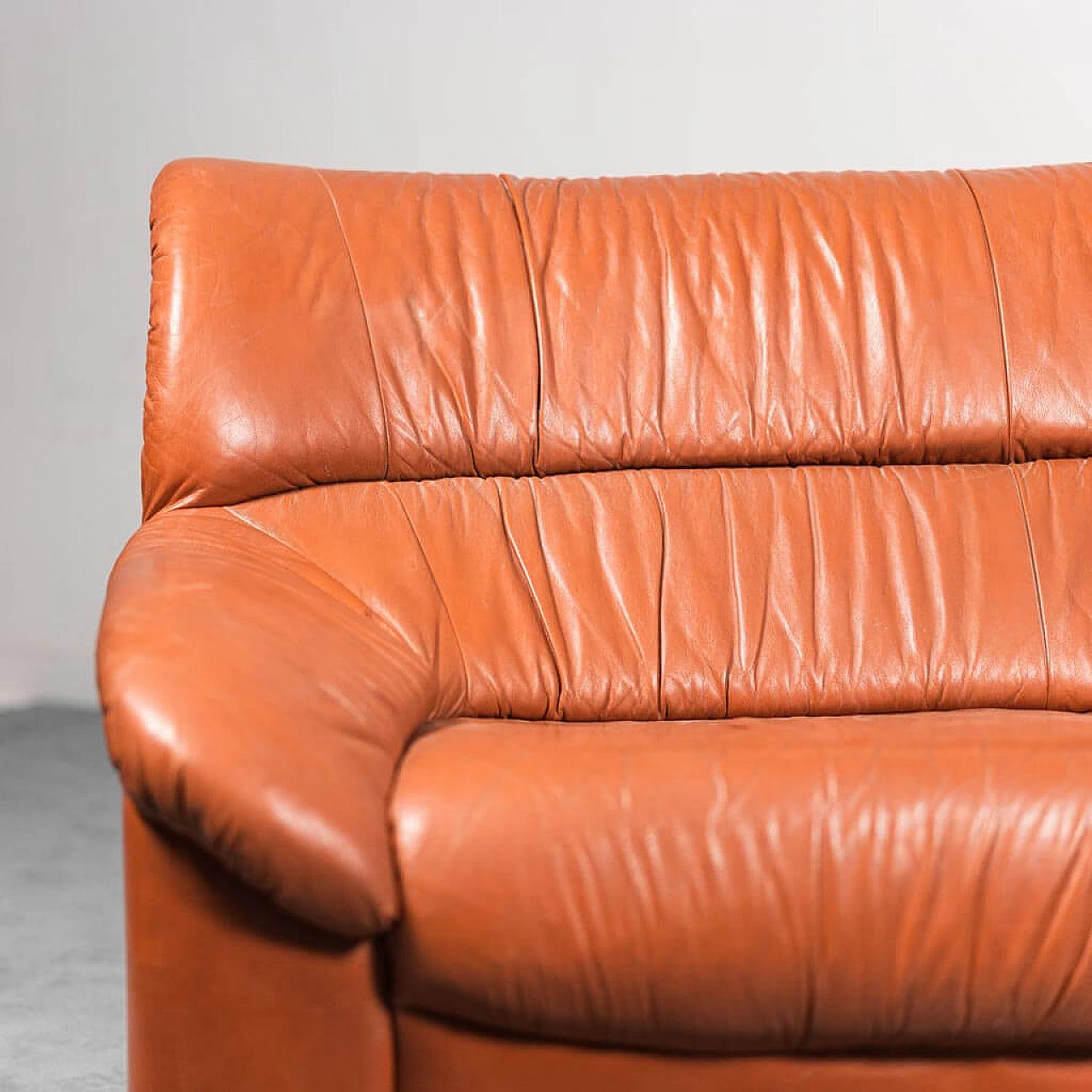 Leather sofa and 2 armchairs, 1970s 1445646