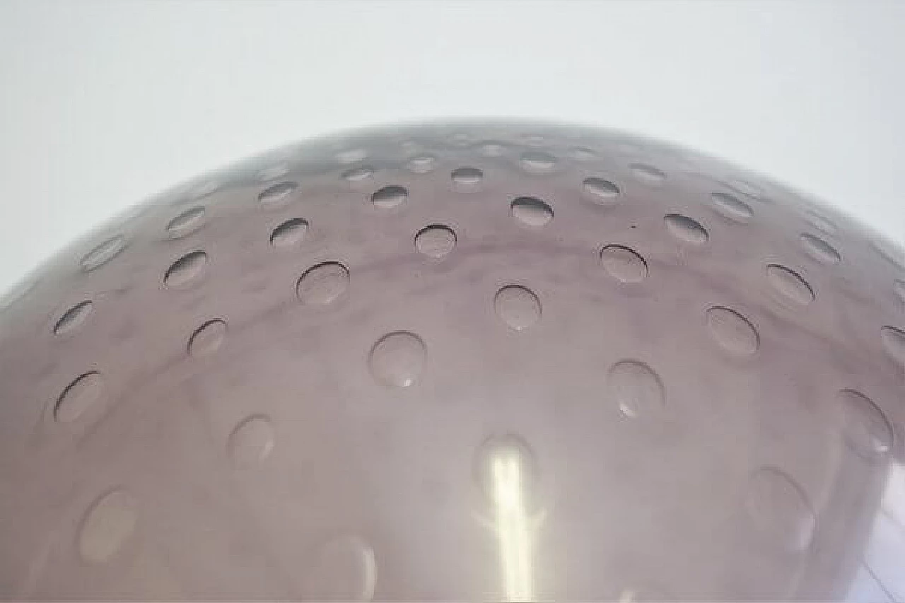 Lampada da tavolo a sfera in vetro soffiato viola, anni '60 1448666