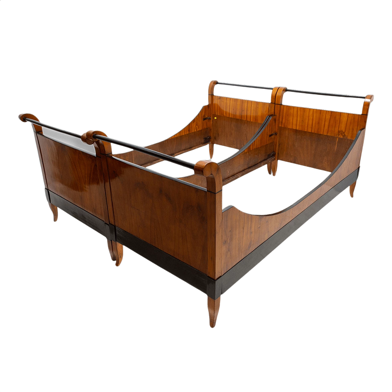 Biedermeier double bed in walnut, 19th century 1450415