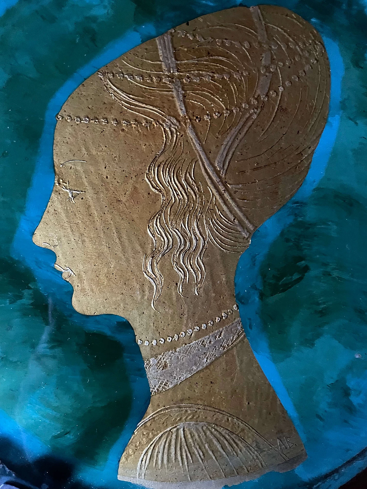 Tre profili femminili sotto vetro, anni '40 1450478