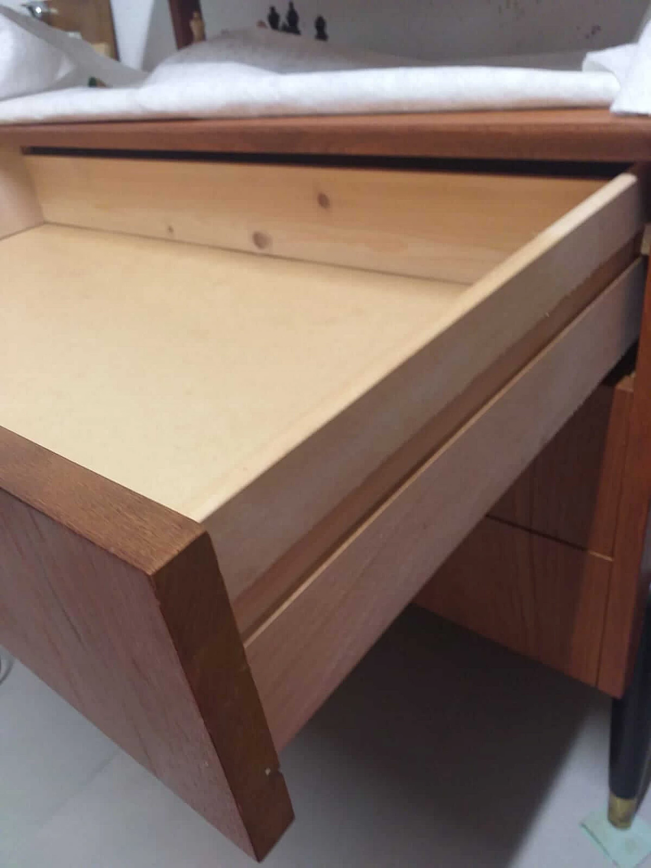 Swedish teak chest of drawers by Bröderna Gustafssons for Träindustri, 1950s 1451550