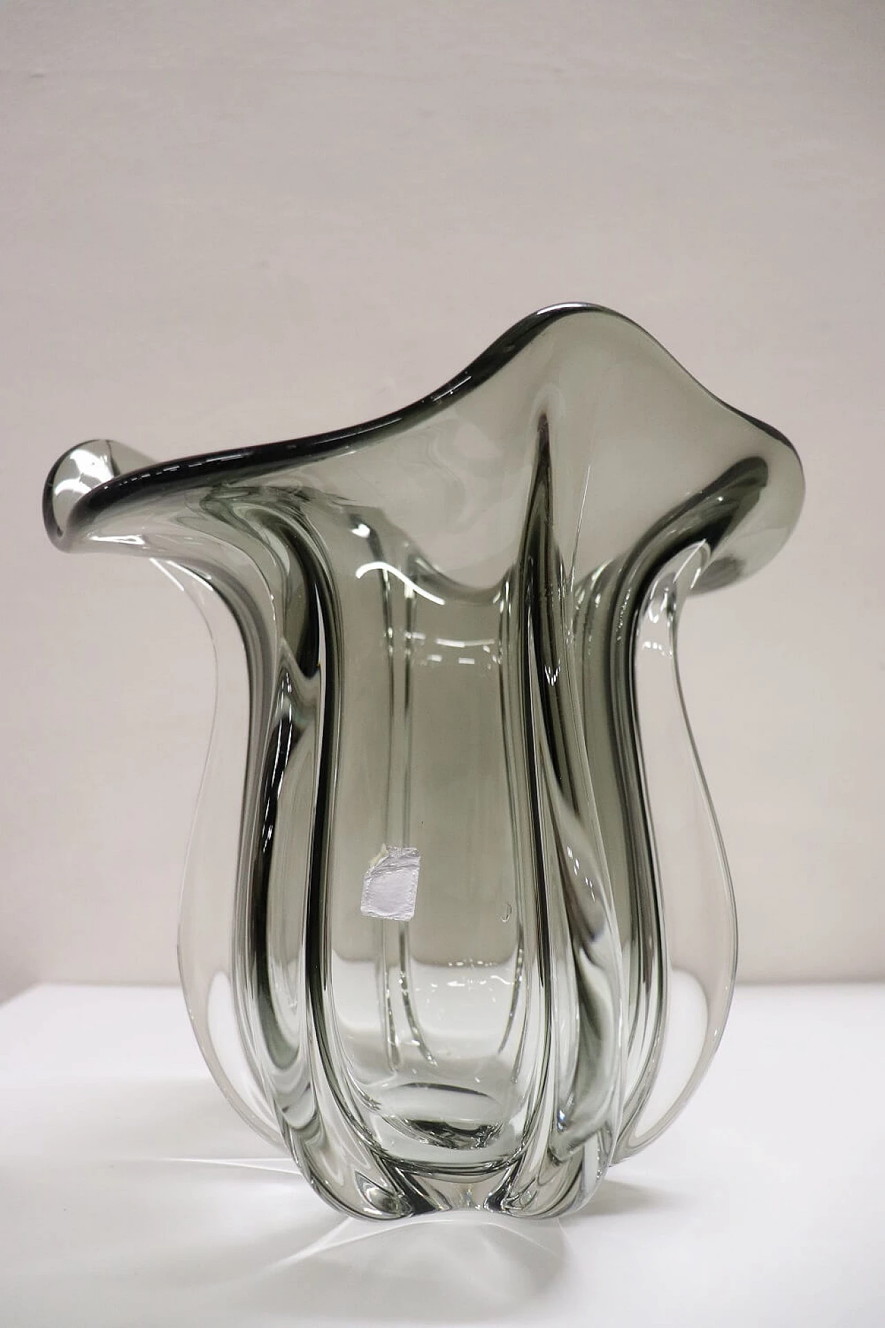 Tulip vase in smoked Murano glass, 1970s 1451804