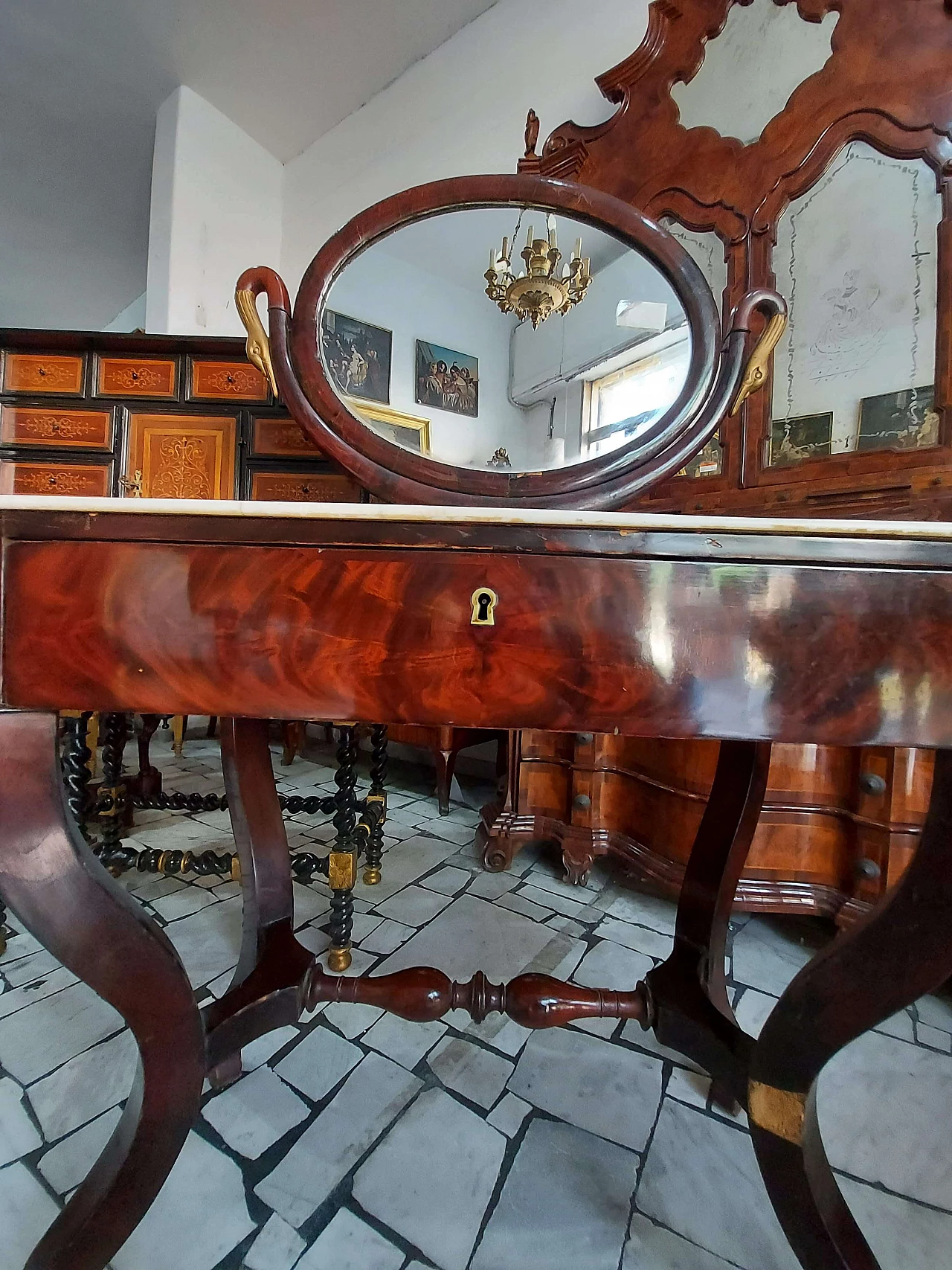 French dressing table in mahogany and white marble, 18th century 1458230