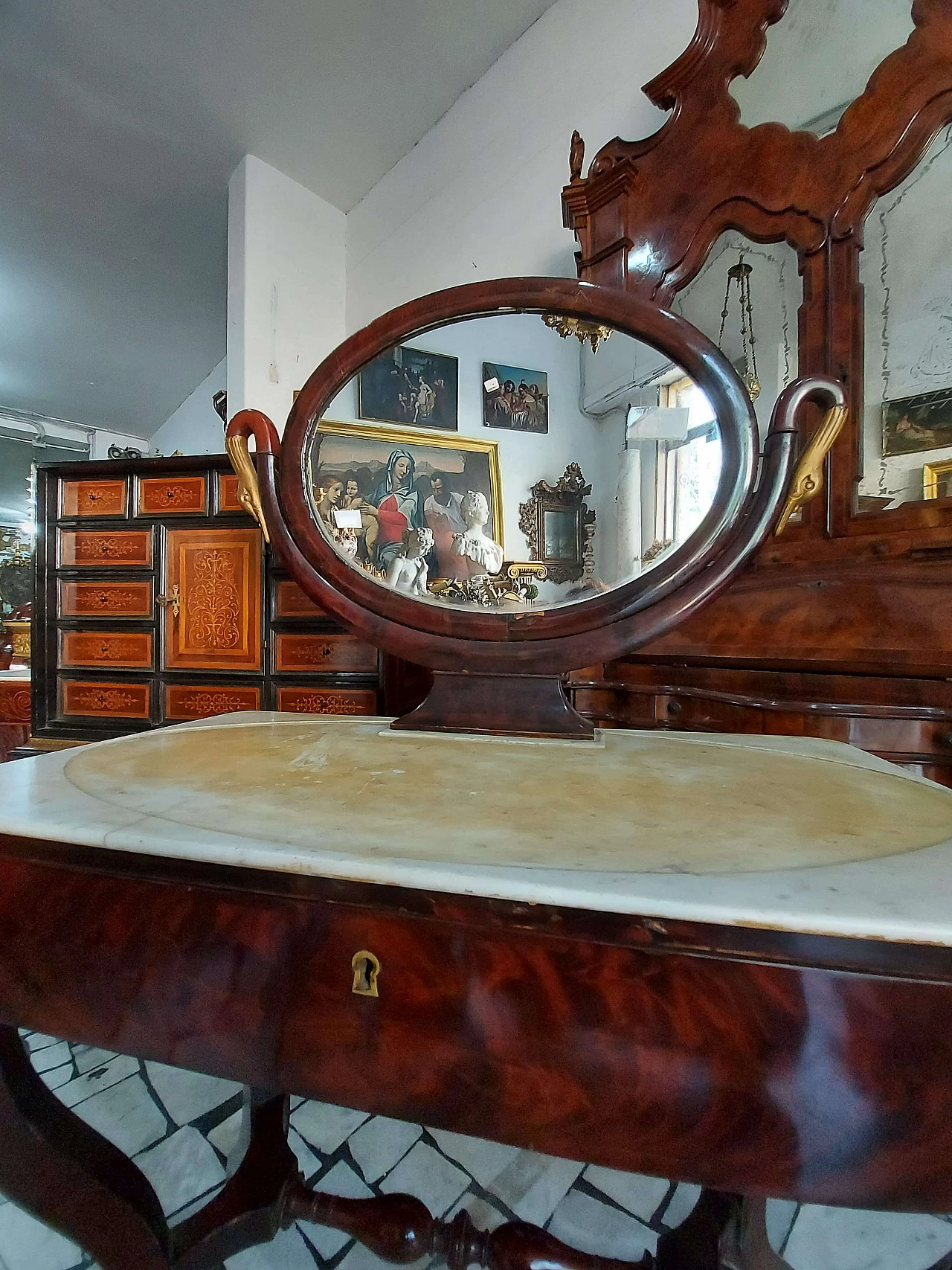 French dressing table in mahogany and white marble, 18th century 1458231