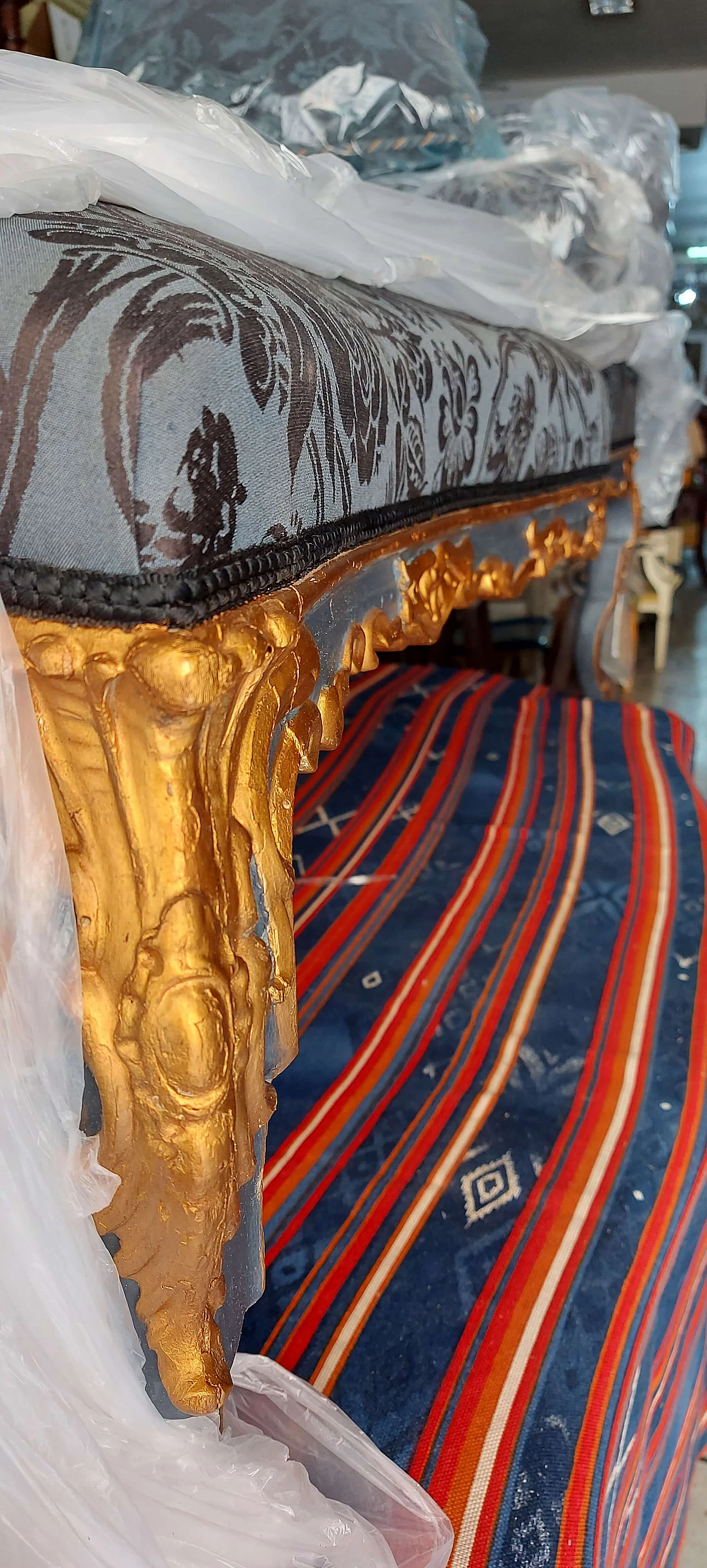 Louis XIV dormeuse in San Leucio silk, 18th century 1458232