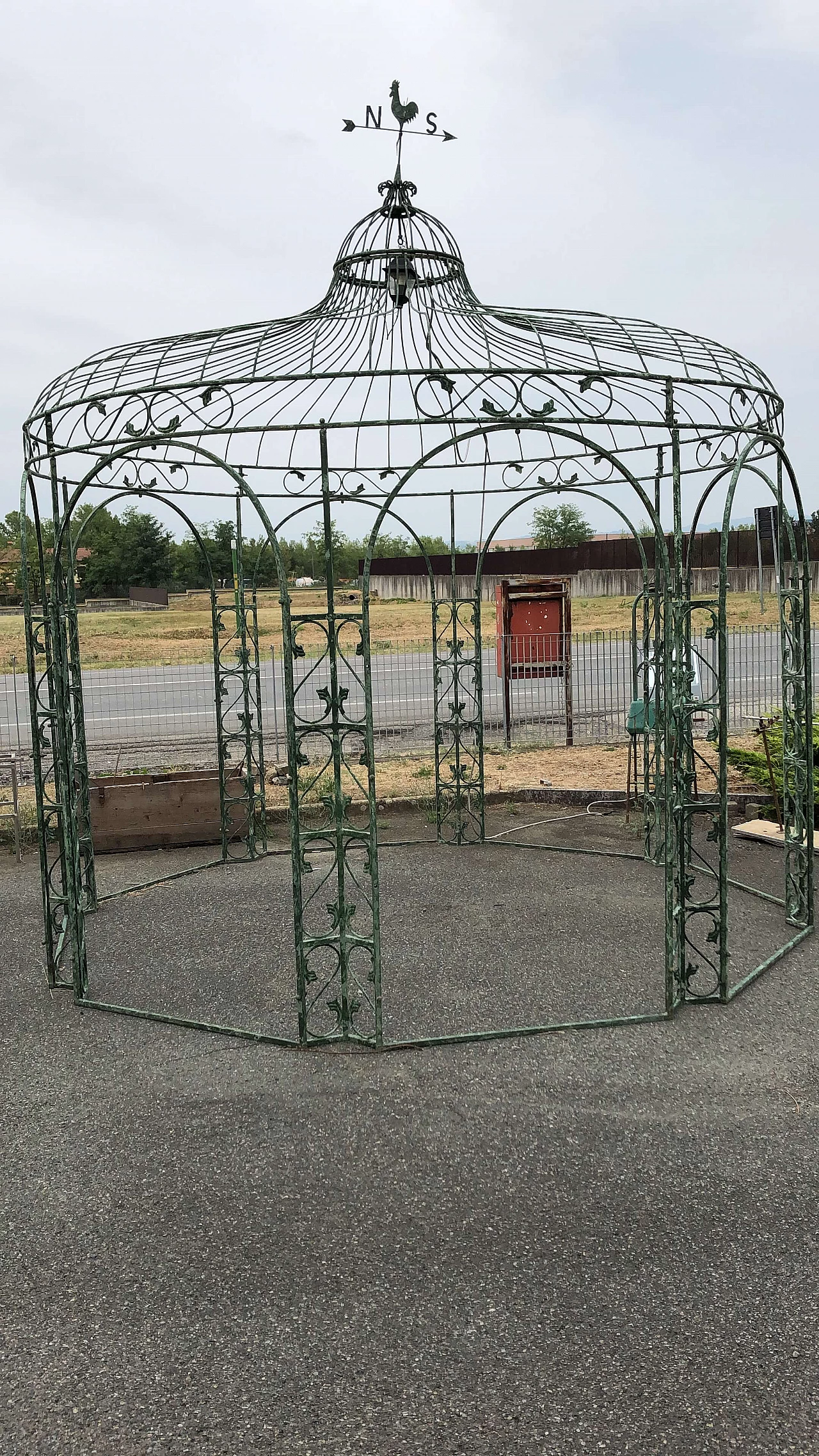 Iron gazebo, 1960s 1458285