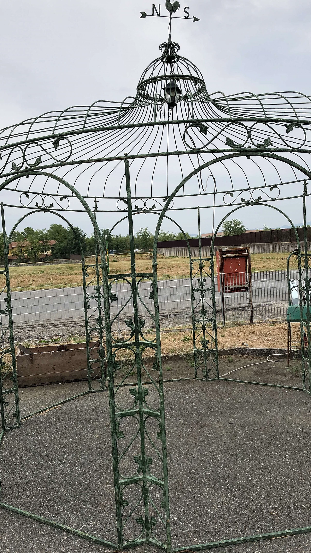 Iron gazebo, 1960s 1458286