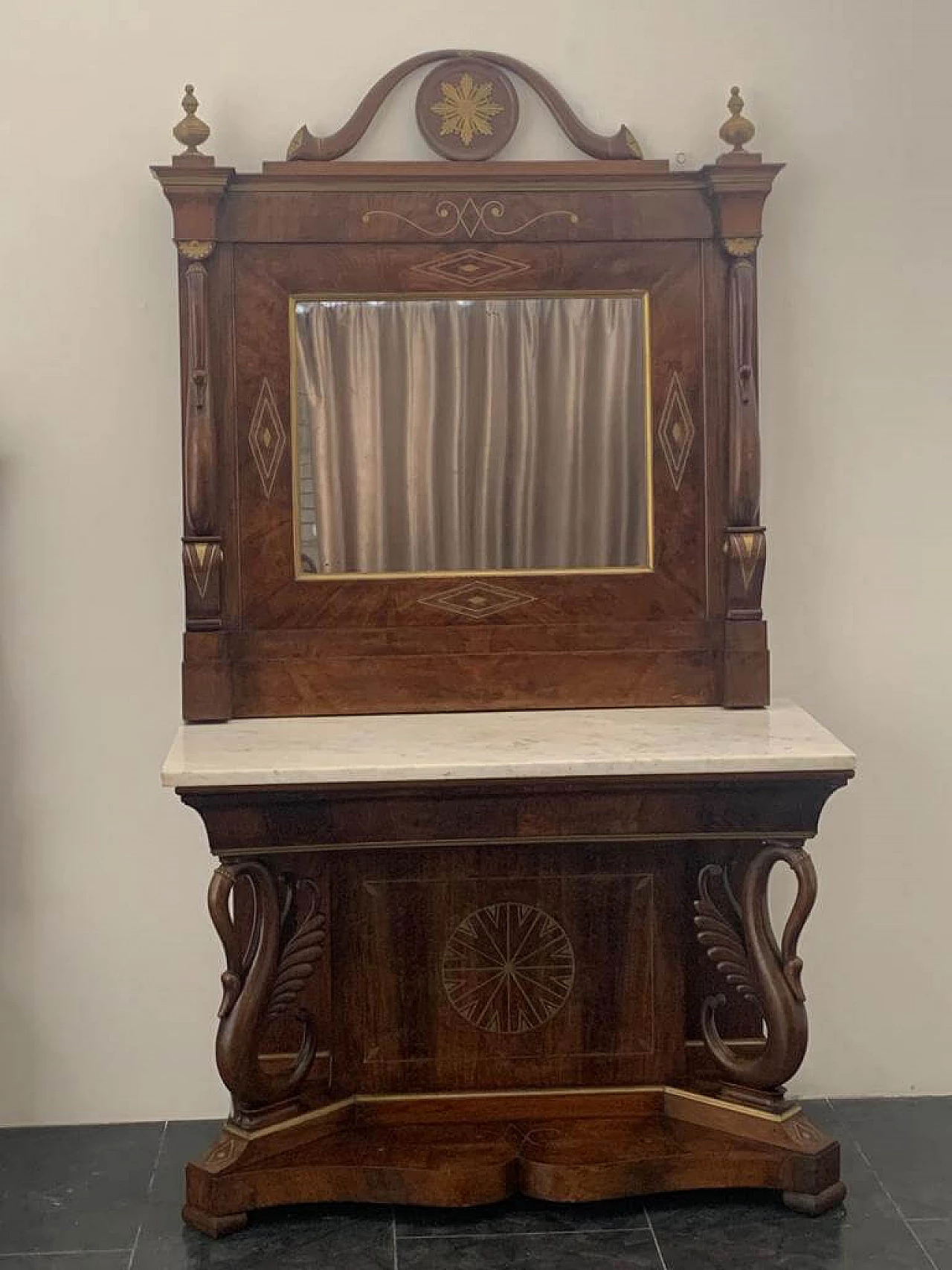 Console with mirror in walnut with brass inlays and details, 18th century 1460483