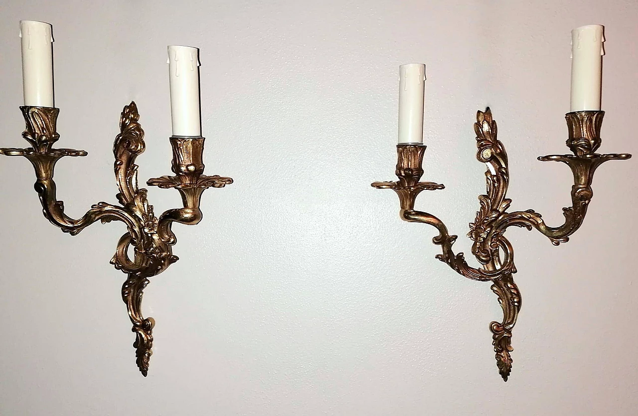 Pair of Louis XVI style wall sconces in gilded and chiseled bronze, 20s 1460571