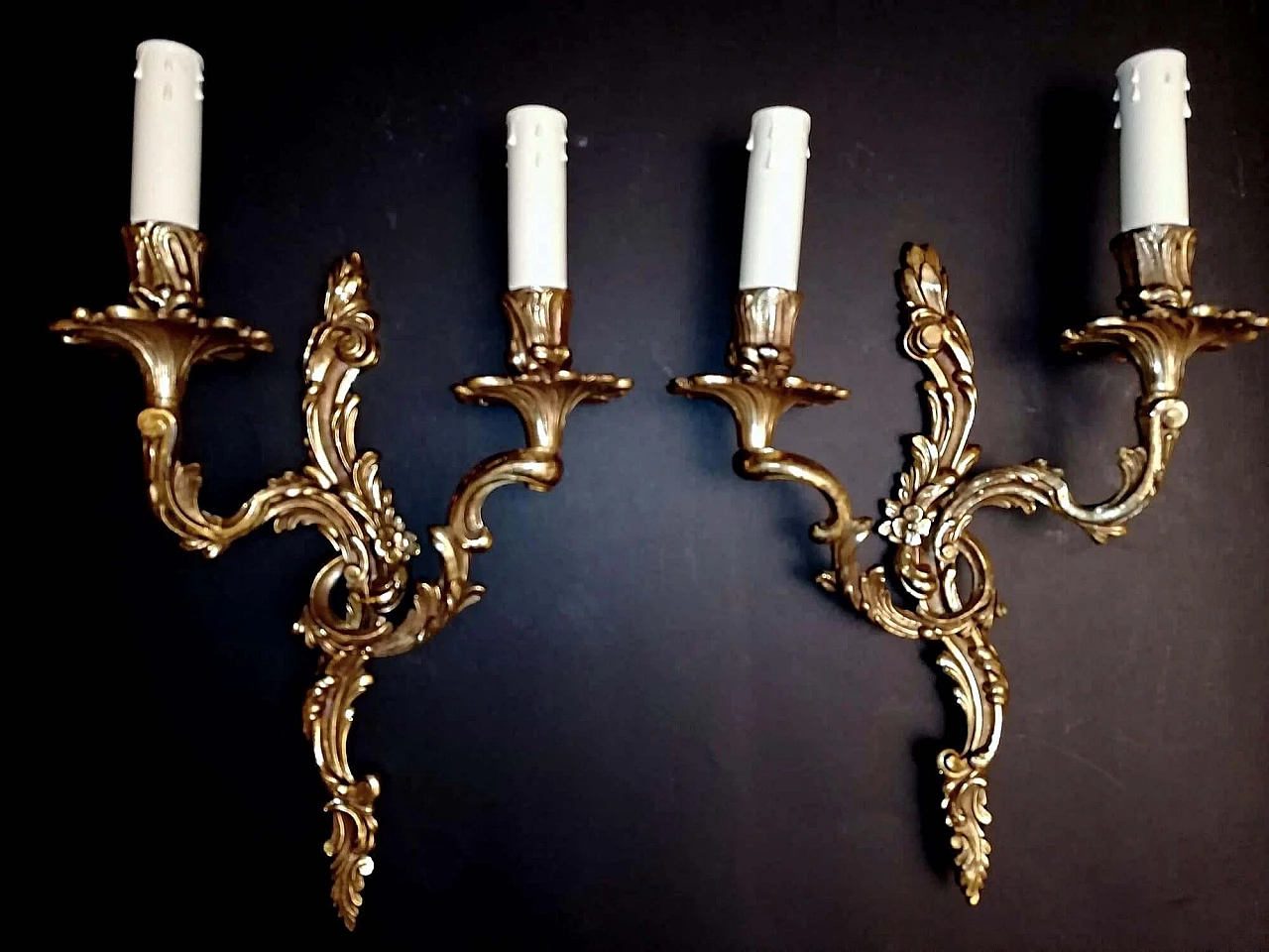 Pair of Louis XVI style wall sconces in gilded and chiseled bronze, 20s 1460582