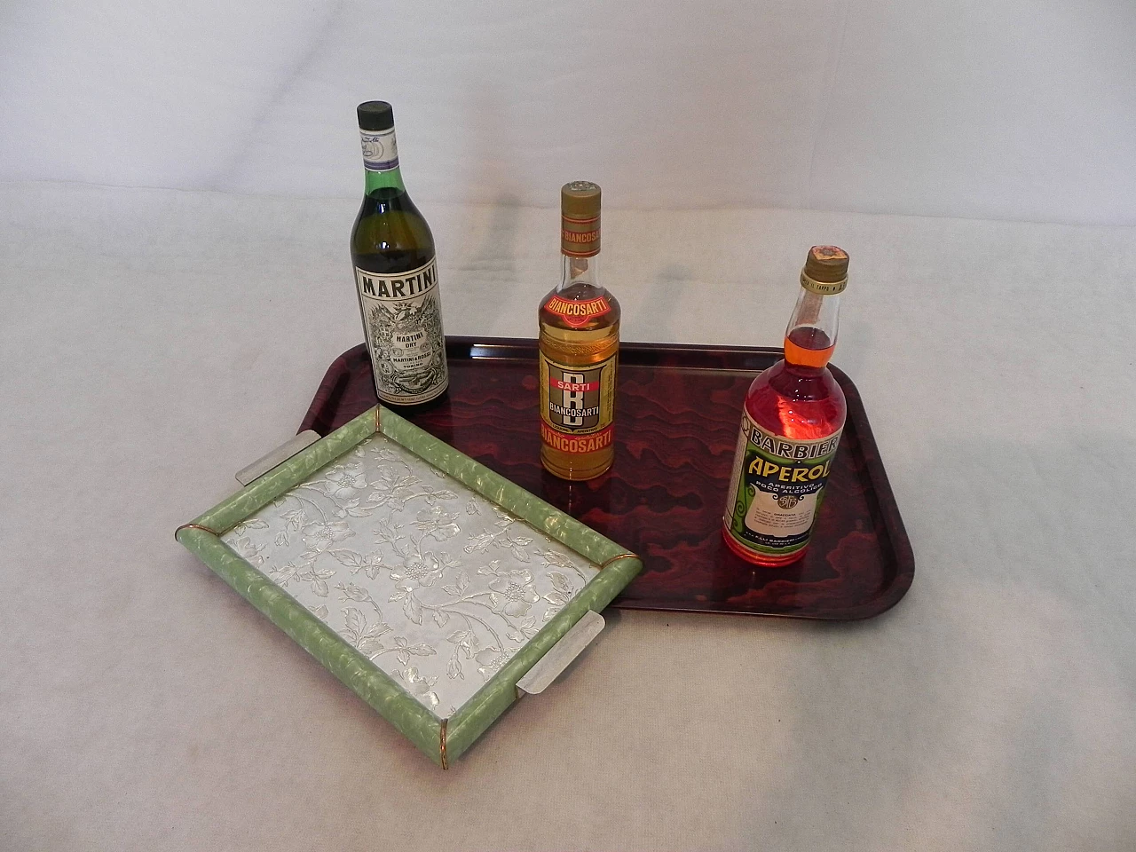 Pair of bakelite trays with 3 aperitif bottles, 1970s 1462757