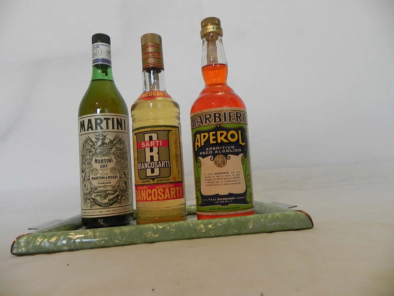 Pair of bakelite trays with 3 aperitif bottles, 1970s 1462761