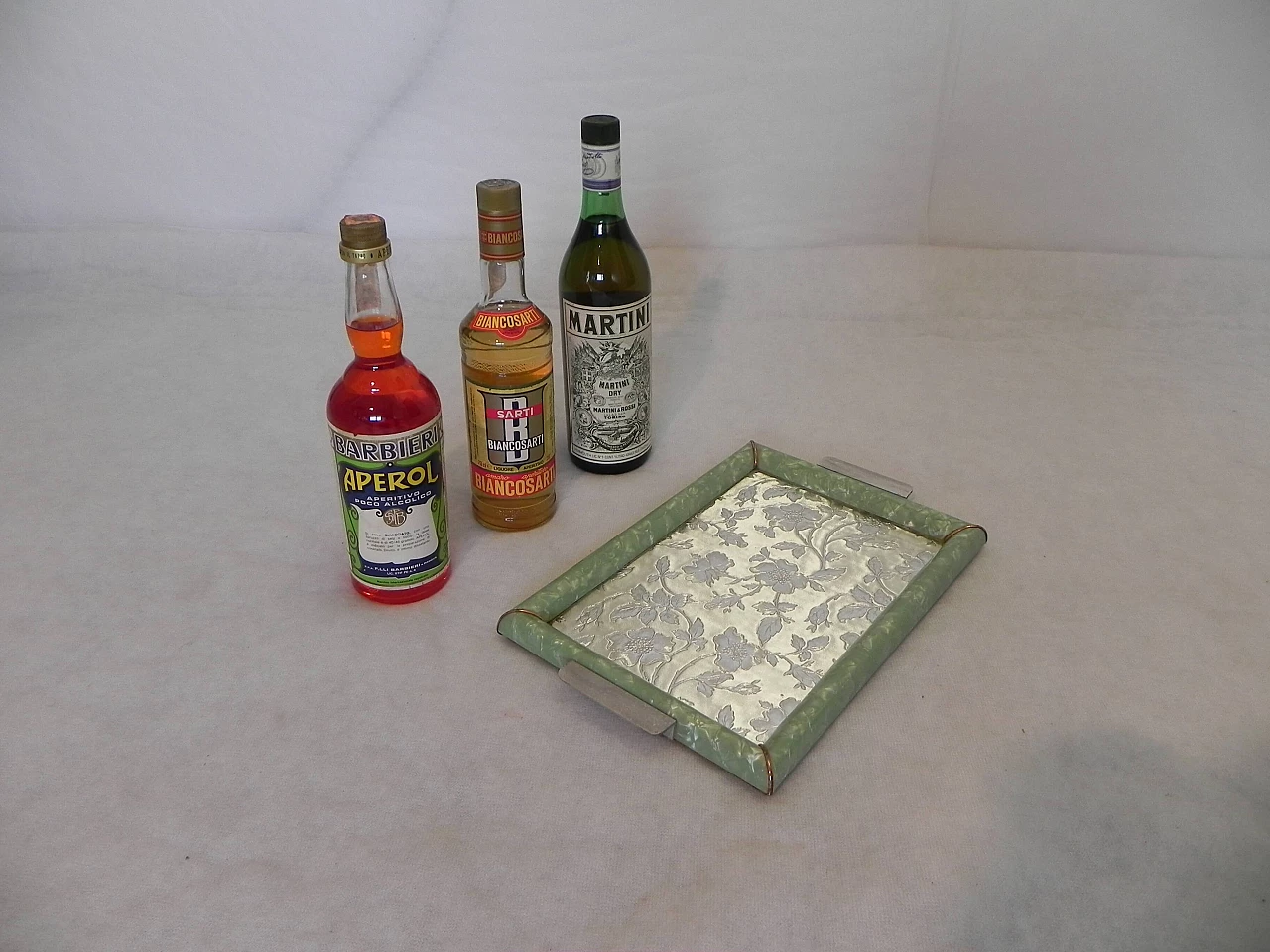 Pair of bakelite trays with 3 aperitif bottles, 1970s 1462762