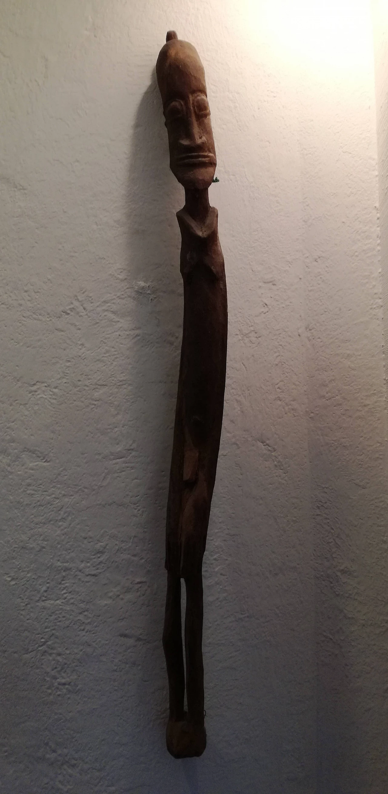 Sculpture of a long-line figure in wood, African art, 1970s 1462876