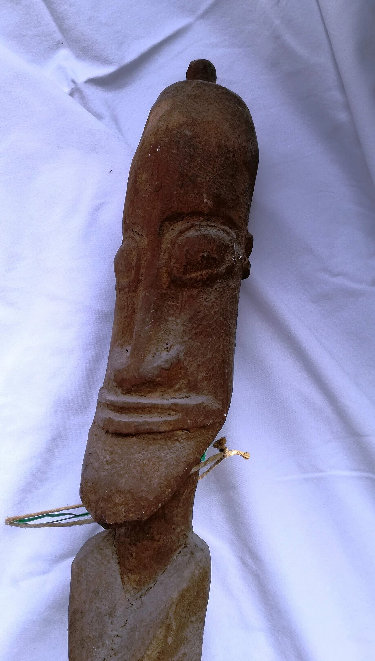 Sculpture of a long-line figure in wood, African art, 1970s 1462886