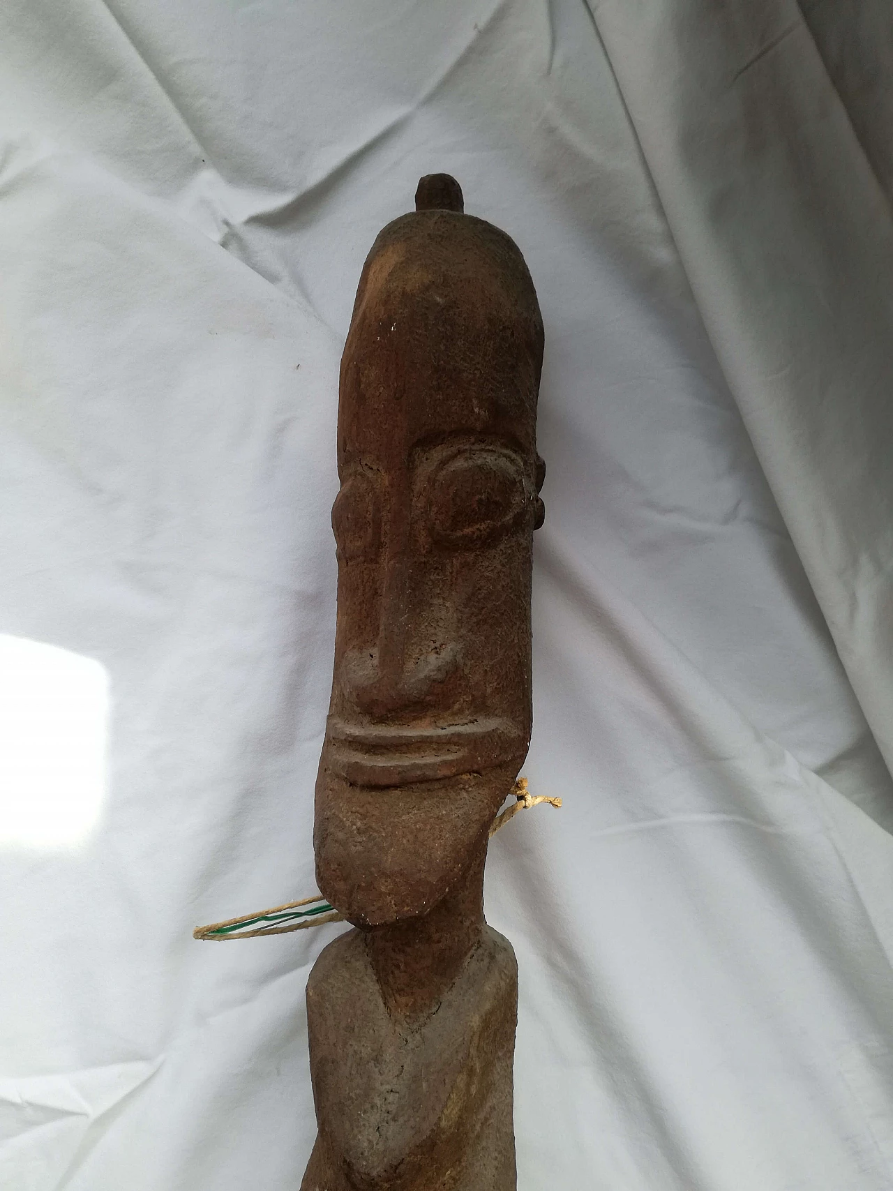 Sculpture of a long-line figure in wood, African art, 1970s 1462887